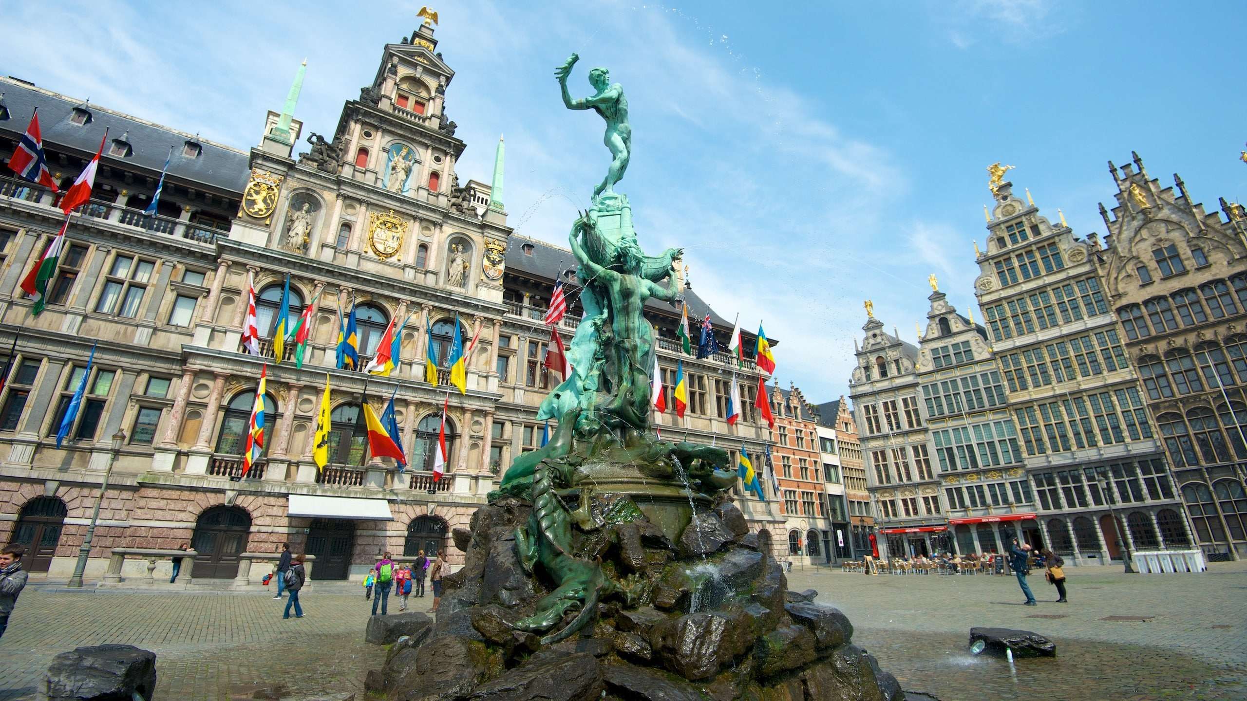 49971-Antwerp-Market-Square-Grote-Markt