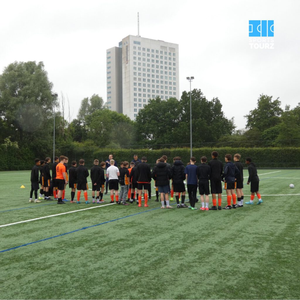 Instagram post from sportstourz. This post is in position 1.