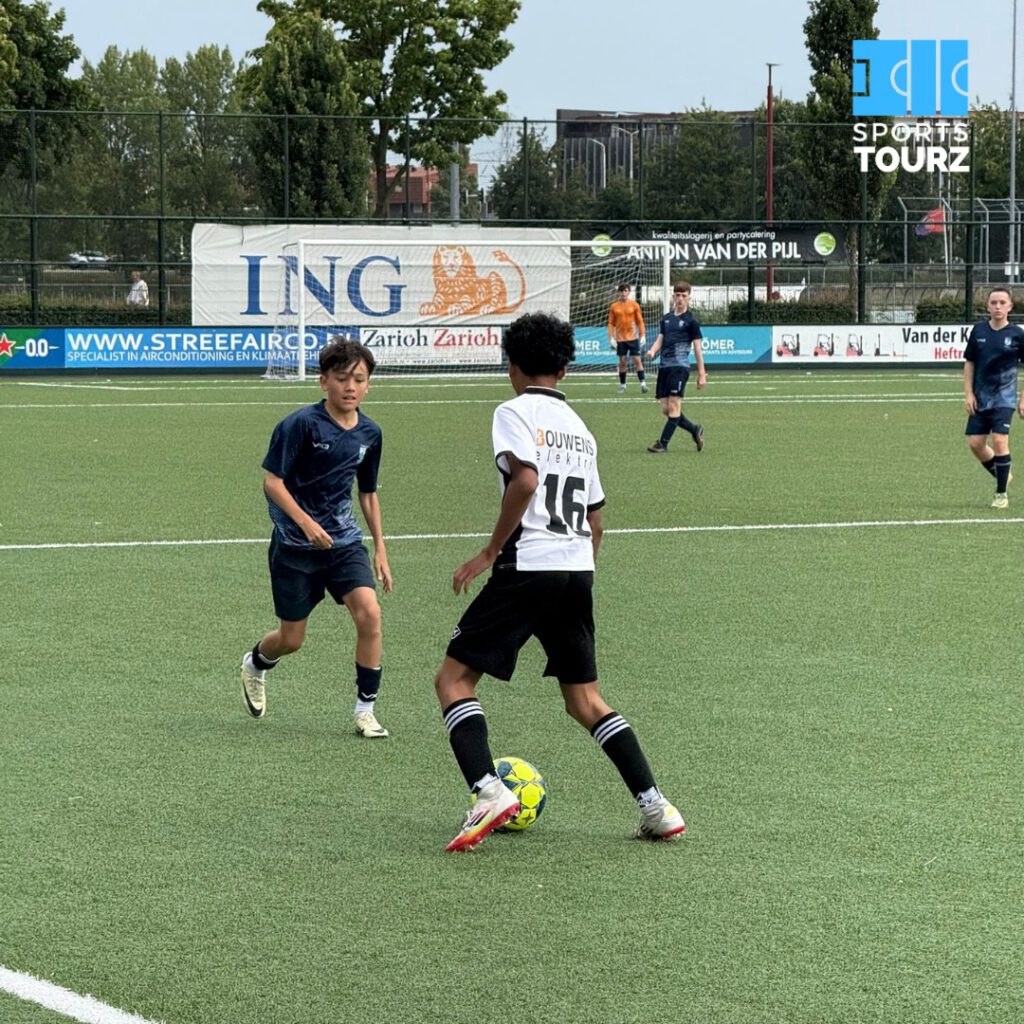 Instagram post from sportstourz. This post is in position 1.