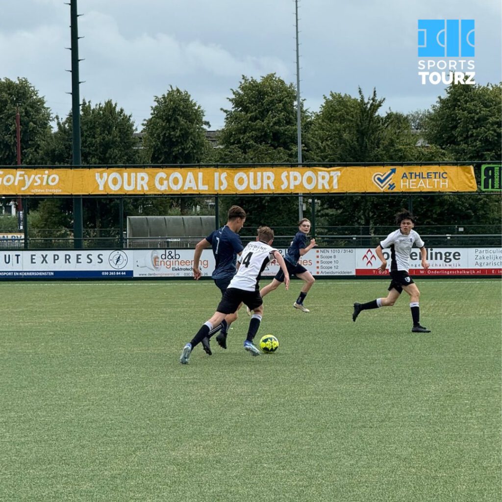 Instagram post from sportstourz. This post is in position 3.