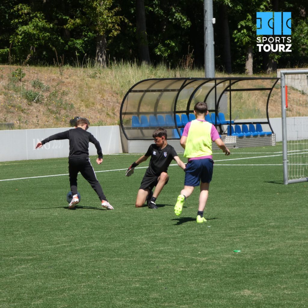 Instagram post from sportstourz. This post is in position 4.