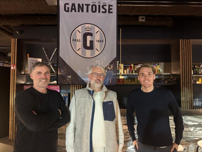 Instagram post from sportstourz. This post is in position 4.