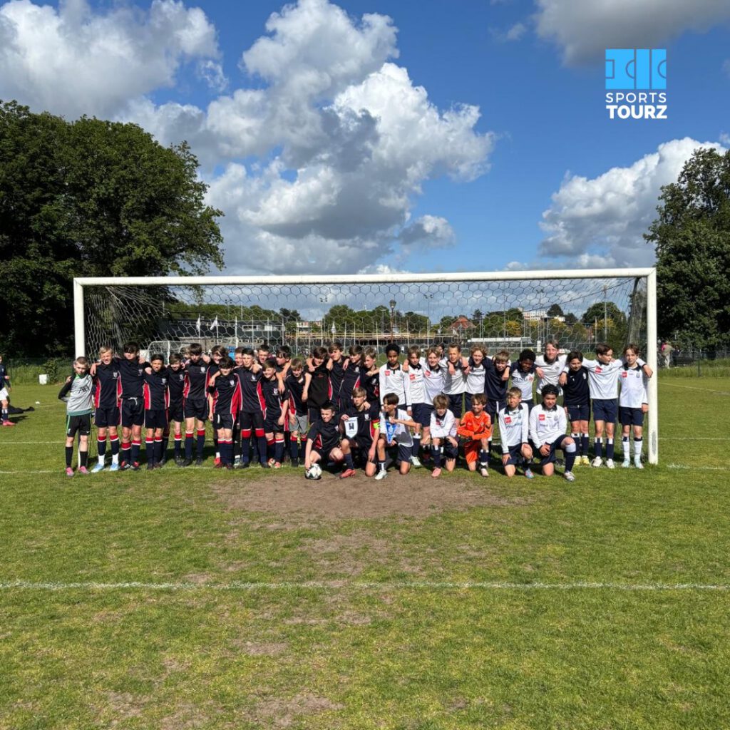 Instagram post from sportstourz. This post is in position 0.